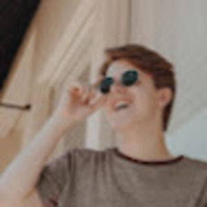 Meet your Posher, Alex